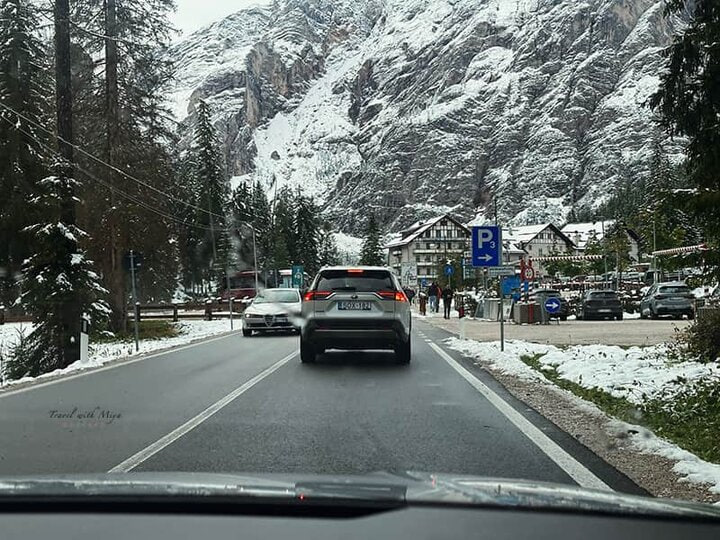 【多洛米蒂】布萊埃斯湖 Lago di Braies 交通、停車、租船遊湖、環湖步道重點一次看!